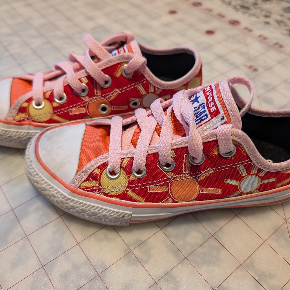 CUSTOM Girl's 12 Converse Low tops